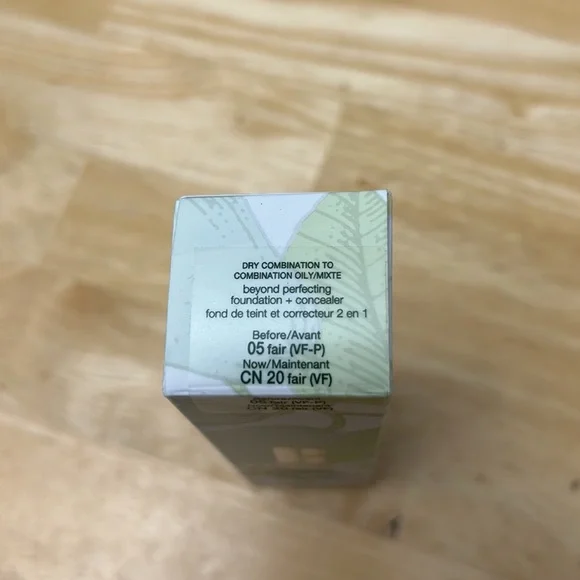 Clinique Beyond Perfecting foundation and concealer. - Picture 2 of 5